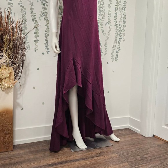 NWOT Vince Camuto Ruffe Front Sleeveless Gown SZ 12 Plum - Picture 5 of 11